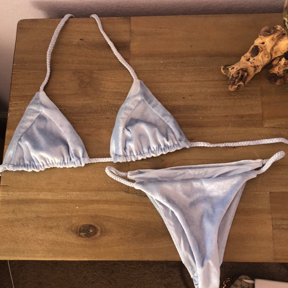 Frankie’s velvet bikini